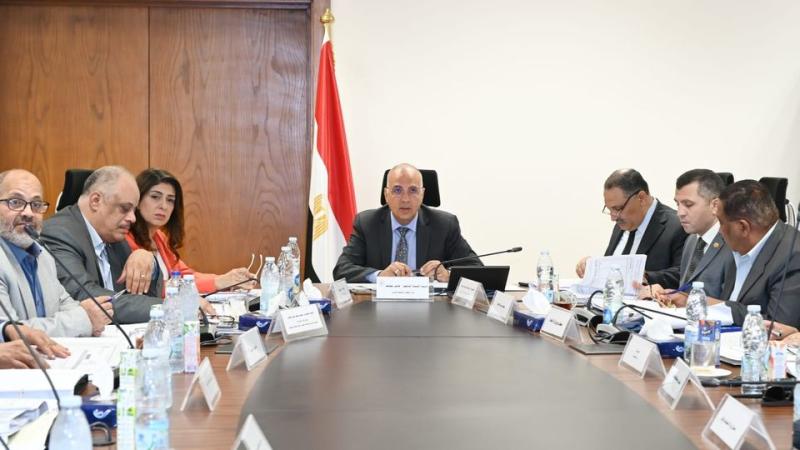  الدكتور هاني سويلم وزير الموارد المائية والري 